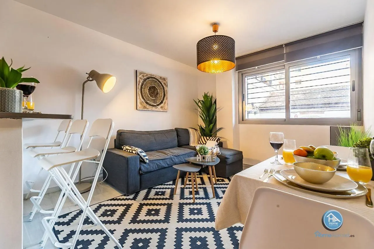 Malaga Boutique Stay - Carlos Haya Area With Parking