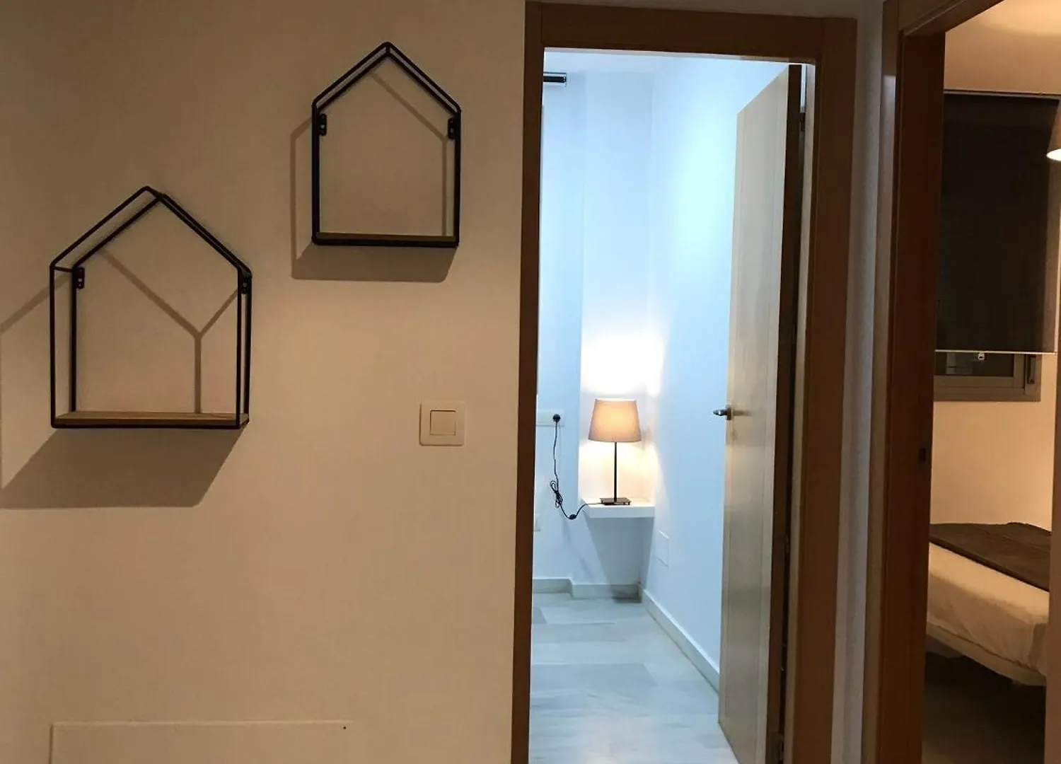 Malaga Boutique Stay - Carlos Haya Area With Parking 0*,  İspanya